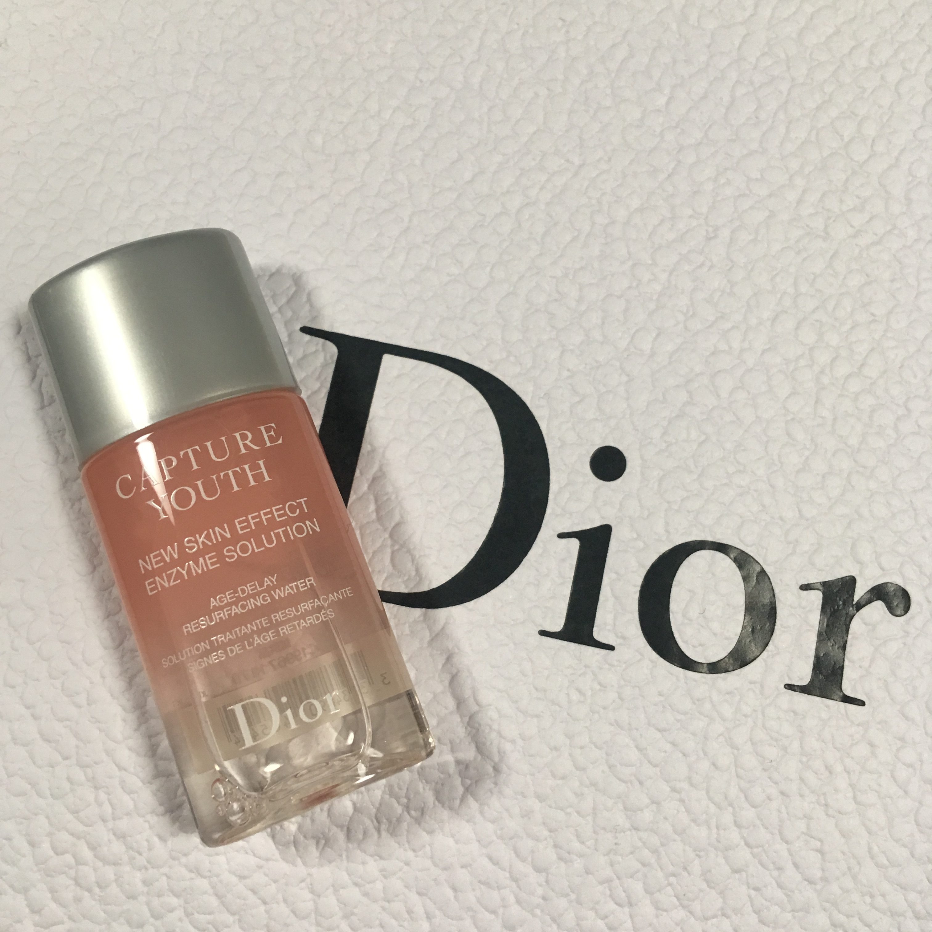 Dior】カプチュールユースの新作化粧水 エンザイムソリューションを 