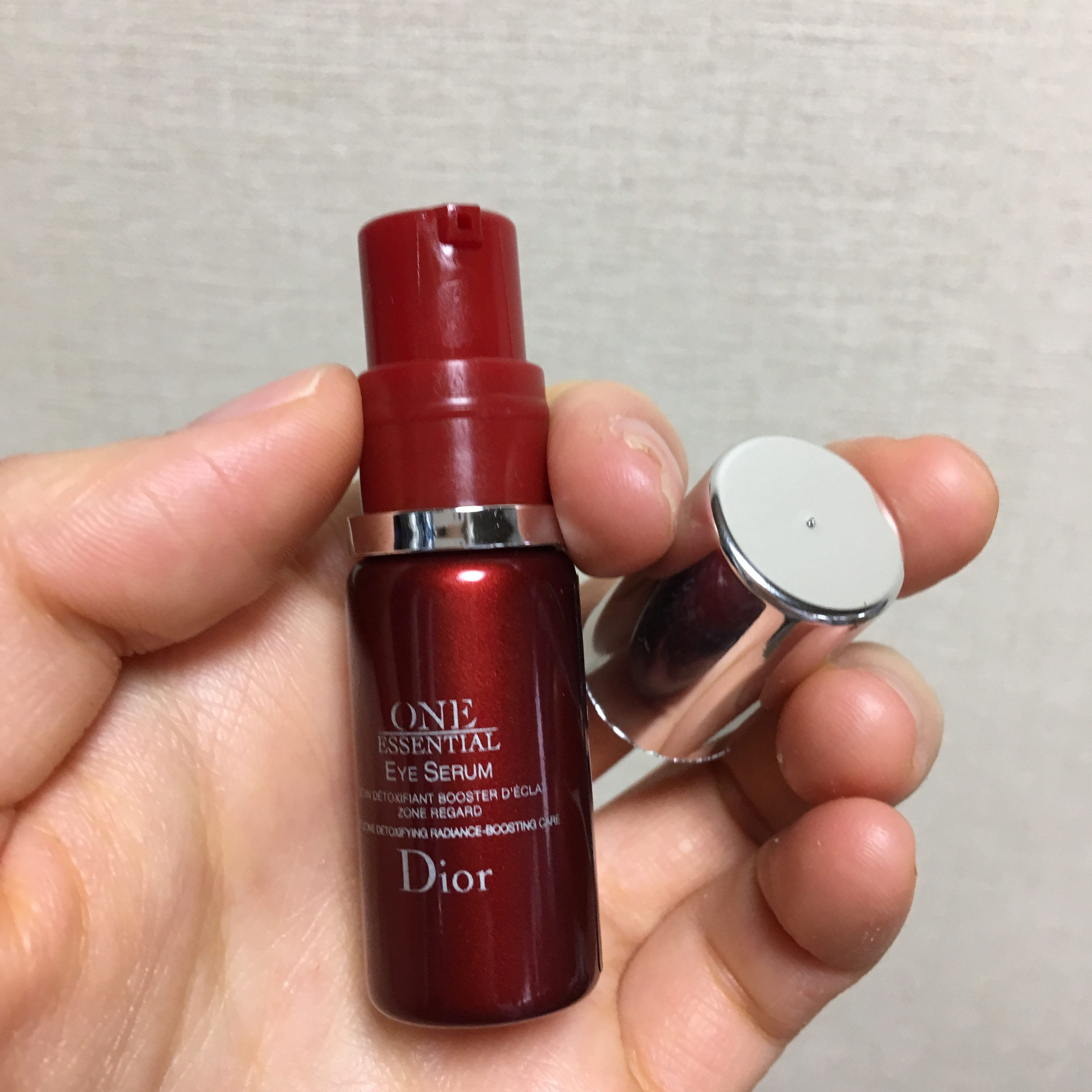 Dior　ディオール　ワンエッセンシャル　アイ　目元用美容液　ミニサイズ　ミニボトル　サンプル　5ml　プッシュ式
